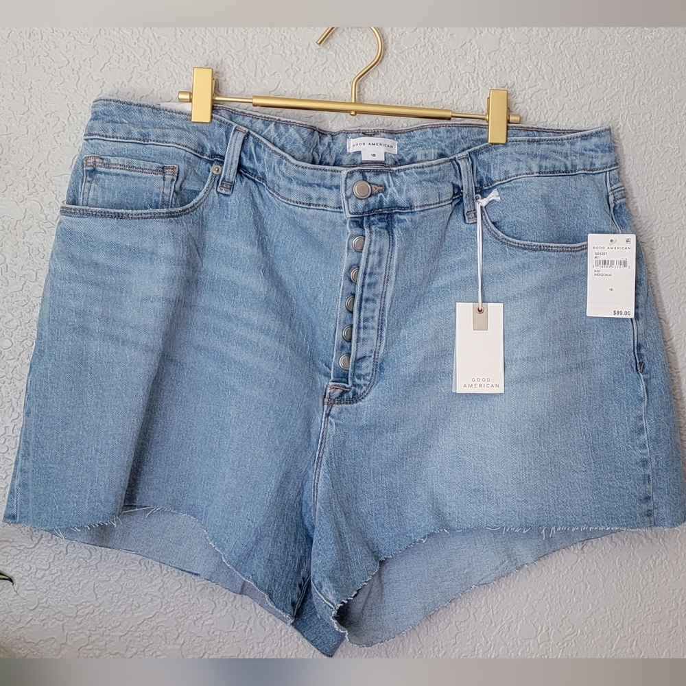 Good American Cut-off Denim Shorts